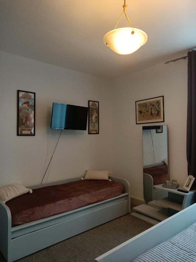 La Morgiane Bed & Breakfast Saint-Germain-les-Vergnes ภายนอก รูปภาพ